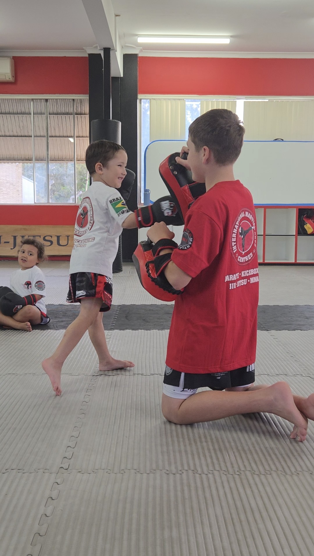 Kindy Kickboxing instruction